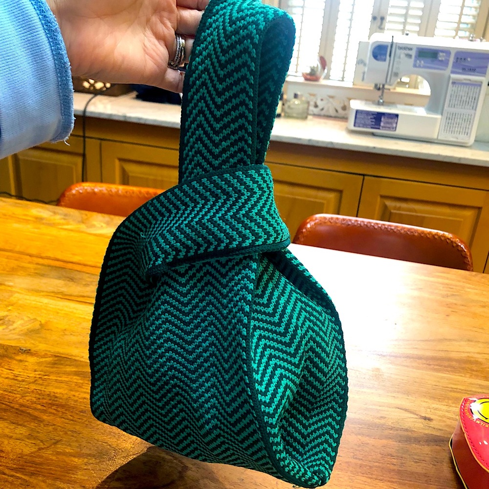 Knit tote bag